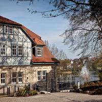 Blick zum Standesamt mit See [(c) Stadtverwaltung Bad Salzungen]