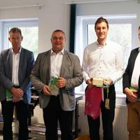 Vorstand des GUV Felda/Ulster/Werra (v.l.n.r.): Roland Ernst, Thomas Hugk, Ronny Römhild, Jürgen Dücker, Hannes Knott, Erik Thürmer, Ralph Groß