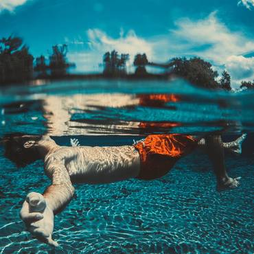 floating_gebcb378fc_1920.jpg