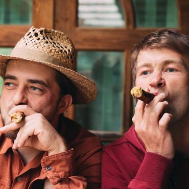 https://www.badsalzungen.de/var/cache/thumb_107105_1066_1_370_370_r4_jpeg_kalter_kaffee_bratwurst_4096x2731.jpeg