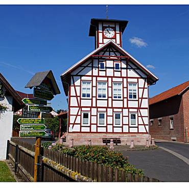 https://www.badsalzungen.de/var/cache/thumb_108826_1066_1_370_370_r4_jpeg_bürgerhaus.jpeg