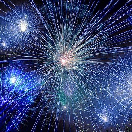 https://www.badsalzungen.de/var/cache/thumb_110824_1066_1_550_550_r4_jpeg_fireworks_574739_1280.jpeg