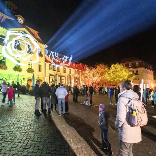 https://www.badsalzungen.de/var/cache/thumb_114391_1066_1_550_550_r4_jpeg_heiko_matz_lichterfest203.jpeg