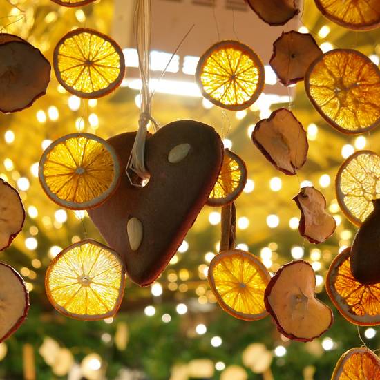 https://www.badsalzungen.de/var/cache/thumb_115441_1066_1_550_550_r4_jpeg_weihnachtsmarkt.jpeg https://www.badsalzungen.de/var/cache/thumb_115441_1066_1_550_550_r4_jpeg_weihnachtsmarkt.jpeg