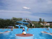 Schwimmbad Tiefenort.jpg